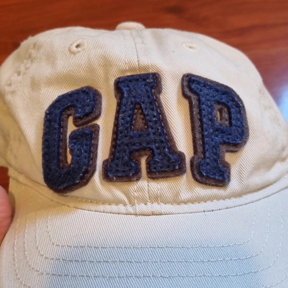 babyGap Cap Off White Size XS/S